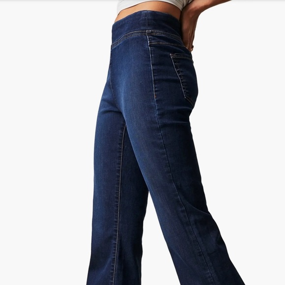 🛑SOLD🛑NWOT Free People We The Free In My Feelings Crop Flare Jeans Large/XL - Picture 3 of 9